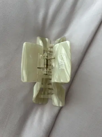 potete 헤어 클립 onion hair clip white