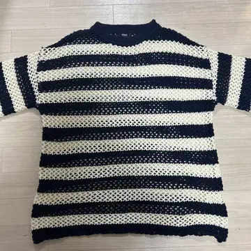 glamb Openwork Border Knit 메쉬 니트