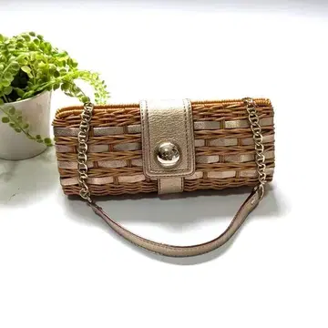 새상품급 kate spade 바스켓백 체인 클러치 골드 가죽