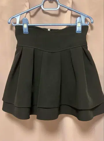 미셸 마카롱 슬림 레그 스커트 블랙 S