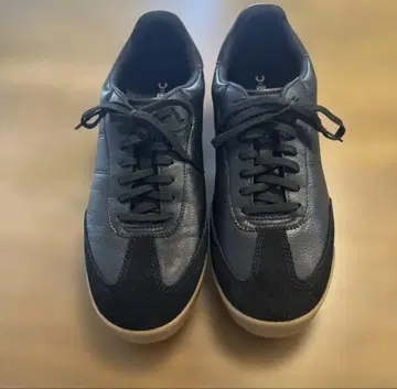 유니클로 C 스니커즈 27.5cm