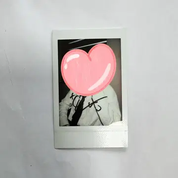 WEi 용하 친필 사인 폴라로이드