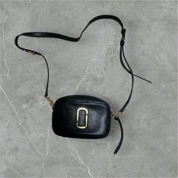 마크제이콥스 블랙 숄더백