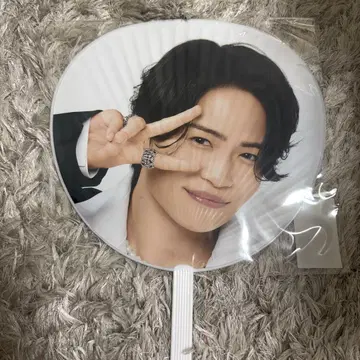 기쿠치 후마 부채