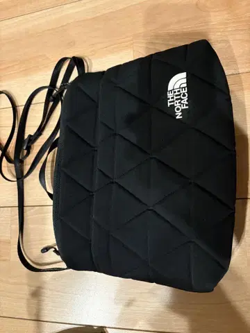 THE NORTH FACE 블랙 사코슈