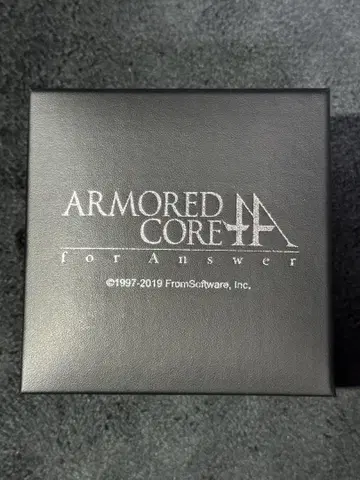 ARMORED CORE 모델 손목시계