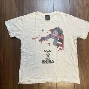 AKIRA 캐릭터 티셔츠 M 사이즈