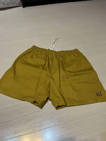 THM WAX 머스타드 숏 팬츠