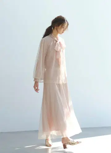 루니 이번 시즌 완판 새상품! 얇은 명주 레이어드 블라우스 36