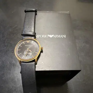 Emporio Armani 손목시계