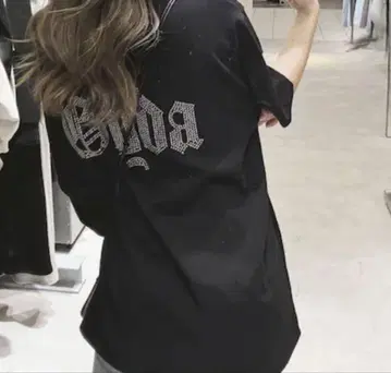 BACK GYDA bijou BIG 티셔츠 블랙