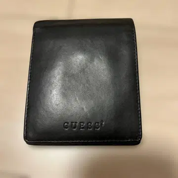GUESS 블랙 가죽 접이식 지갑