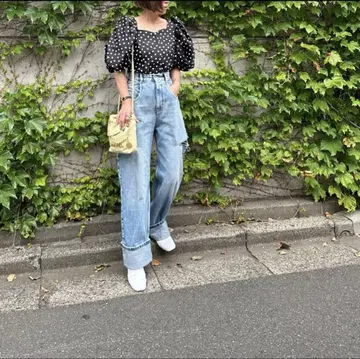 cygne 시뉴 벌룬 개더 블라우스 Sarah 블랙 베이스 화이트 도트