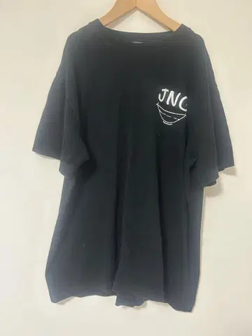 JNC 로고 티셔츠 블랙