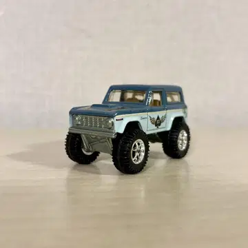 핫휠 '67 Ford Bronco "Nose Art"