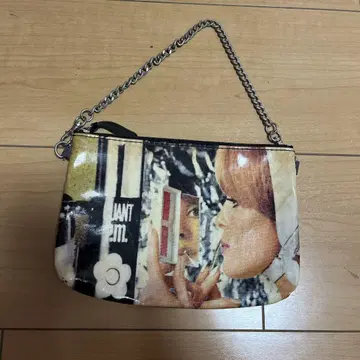 마리콴트 파우치