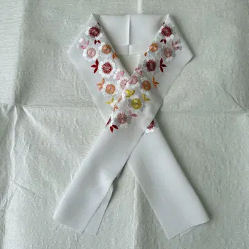 미후지 - 순수 실크 자수 장식용 깃 (미사용 새상품)