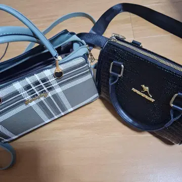 체크 무늬 숄더백