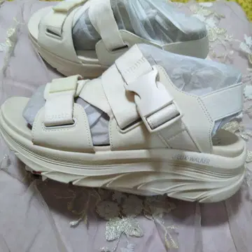 새상품급 24cm 스케쳐스 스포츠 샌들