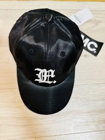 엘엠씨 블랙 자수 캡