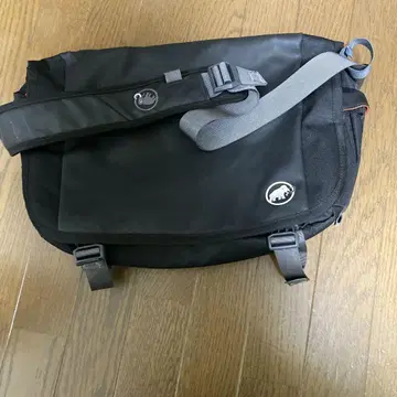 Mammut 메신저 백 블랙