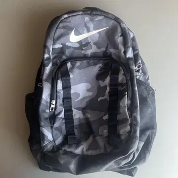 Nike 카모플라주 백팩