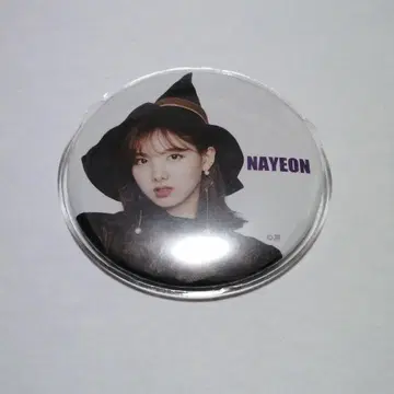 TWICE one more time 캔뱃지 나연
