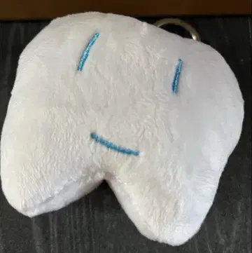 Ado는 봉제 인형 키링 타치노타치 마즈