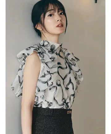 snidel Sustainable 리본 슬리브 오간 블라우스