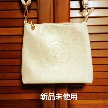 FURANO 엠보싱 로고 숄더백