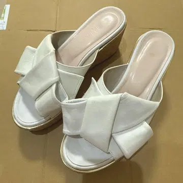 DIANA 다이애나 샌들 리본 코르크 웨지솔 화이트