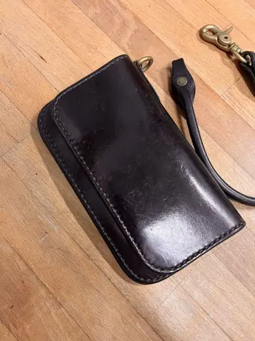 아틀리에 체리 가죽 지갑