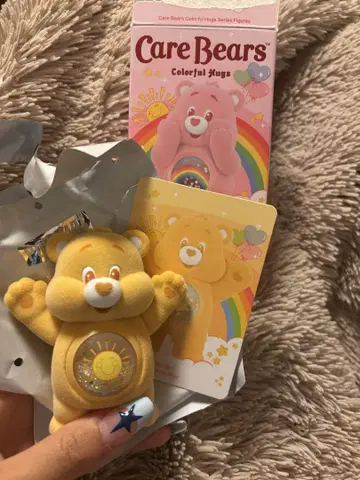 POP MART Care Bears Colorful Hugs 케어 베어