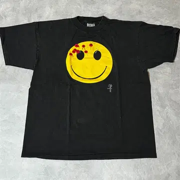 GUN SHOT SMILE 부치나키 스마일 TEE