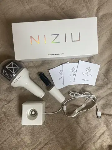 NiziU 응원봉 NiziU OFFICIAL LIGHT STICK