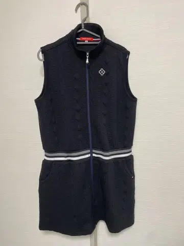 마리 클레어 슬리브리스 원피스 네이비