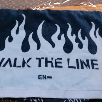 WALK THE LINE 타월 EN-NI-KI