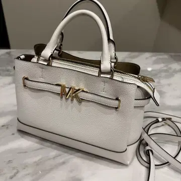 Michael Kors 화이트 핸드백 숄더백