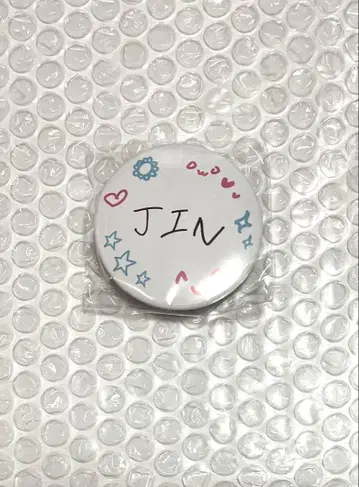 BTS JIN 캡슐 토이 캔뱃지