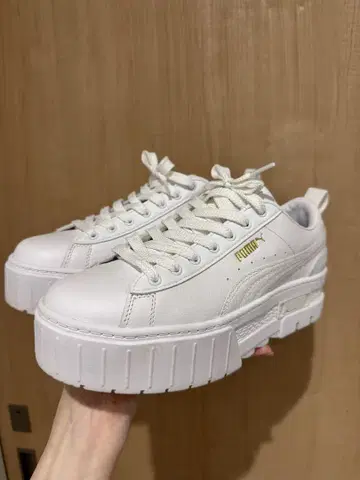 Puma 메이즈 가죽 화이트