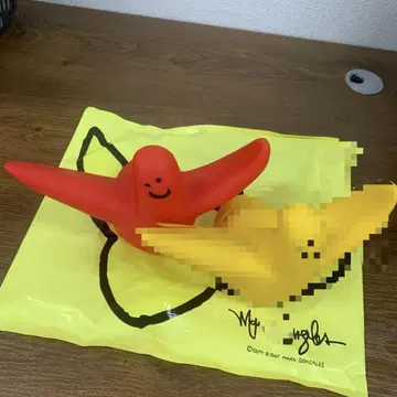 MEDICOM TOY MARK GONZALES Angel 피규어 빨간색