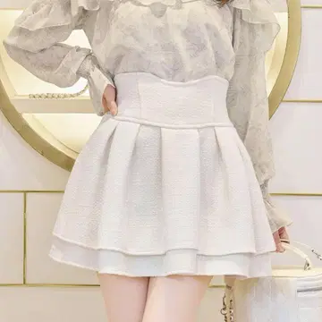 미셸 마카롱 슬림 레그 화이트 트위드 스커트 S 사이즈