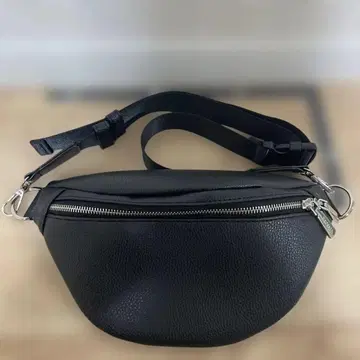 REGISTA 블랙 숄더백