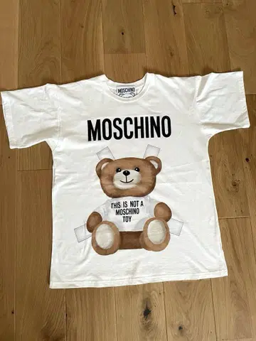 새상품급 MOSCHINO 곰 티셔츠 S 사이즈 빅 사이즈