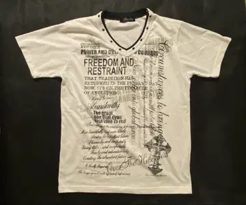 V넥 티셔츠 M 사이즈 FREEDOM AND RESTRAINT