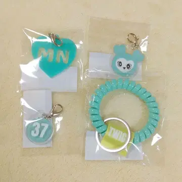 TWICE 팝업 POPUP 한정판 워크샵 코일 키링 미나