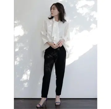 애뉴언스 플레어 슬리브 보타이 블라우스 (WHITE)