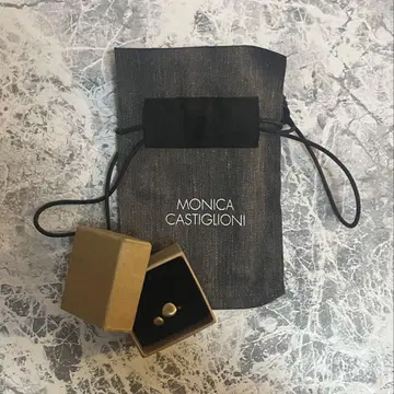 모니카 카스티글리오니 반지