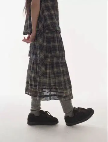 COYSEIO SHIRRING MIDI SKIRT 체크 스커트