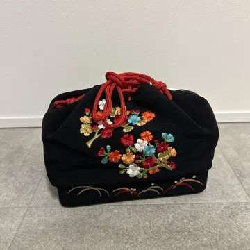 기모노 가방 블랙 플라워 무늬 자수